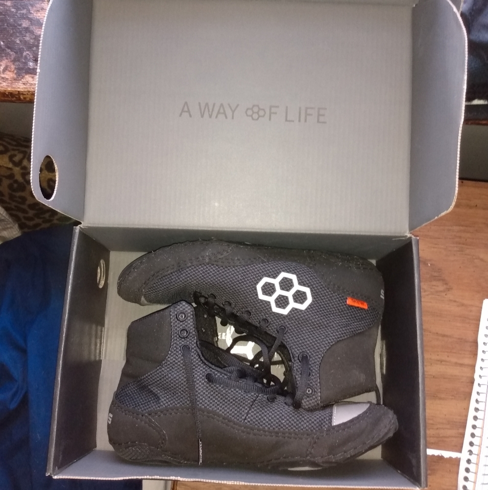 Wrestling Shoes - Rudis Colt Size 6 Mens